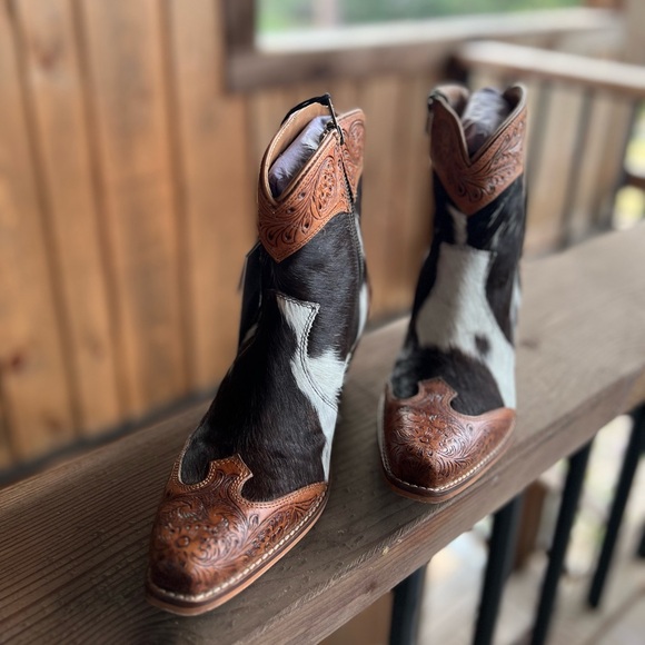 💯Hand Tooled Leather Genuine Cowhide Women Bootie Boot Boho Western Shoe ankle - Picture 6 of 16